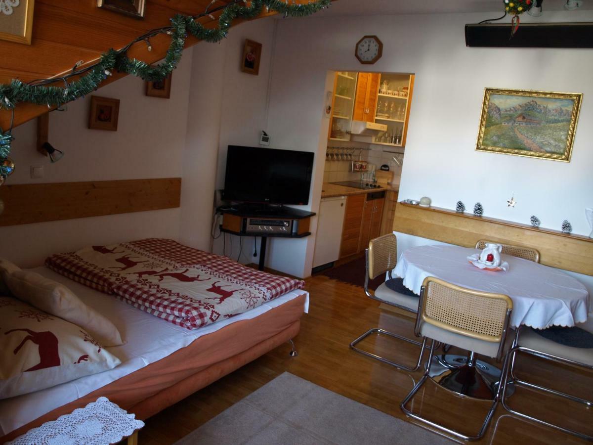 Apartma Snezko ครานสกา โกรา ภายนอก รูปภาพ